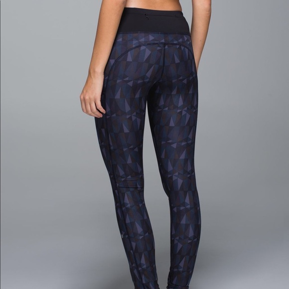 Lululemon Speed Tight II *Full-On Luxtreme - Picture 2 of 6